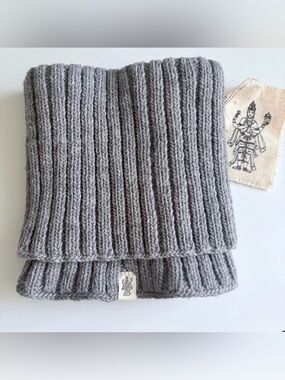 Nirvanna Designs Merino Wool Rib Knit Neckwarmer OS Made in Nepal NWT